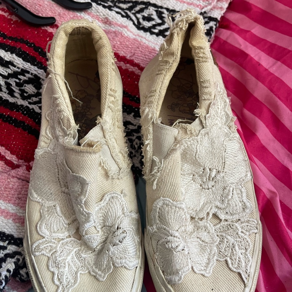 Floral Embroidered Slip-On Sneakers